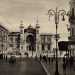 Primo edificio in cemento armato della citt, teatro della tarda belle poque, night club americano, cinema: tutto questo  stato dal 1914 il Margherita di Bari (qui in una foto degli anni 60)